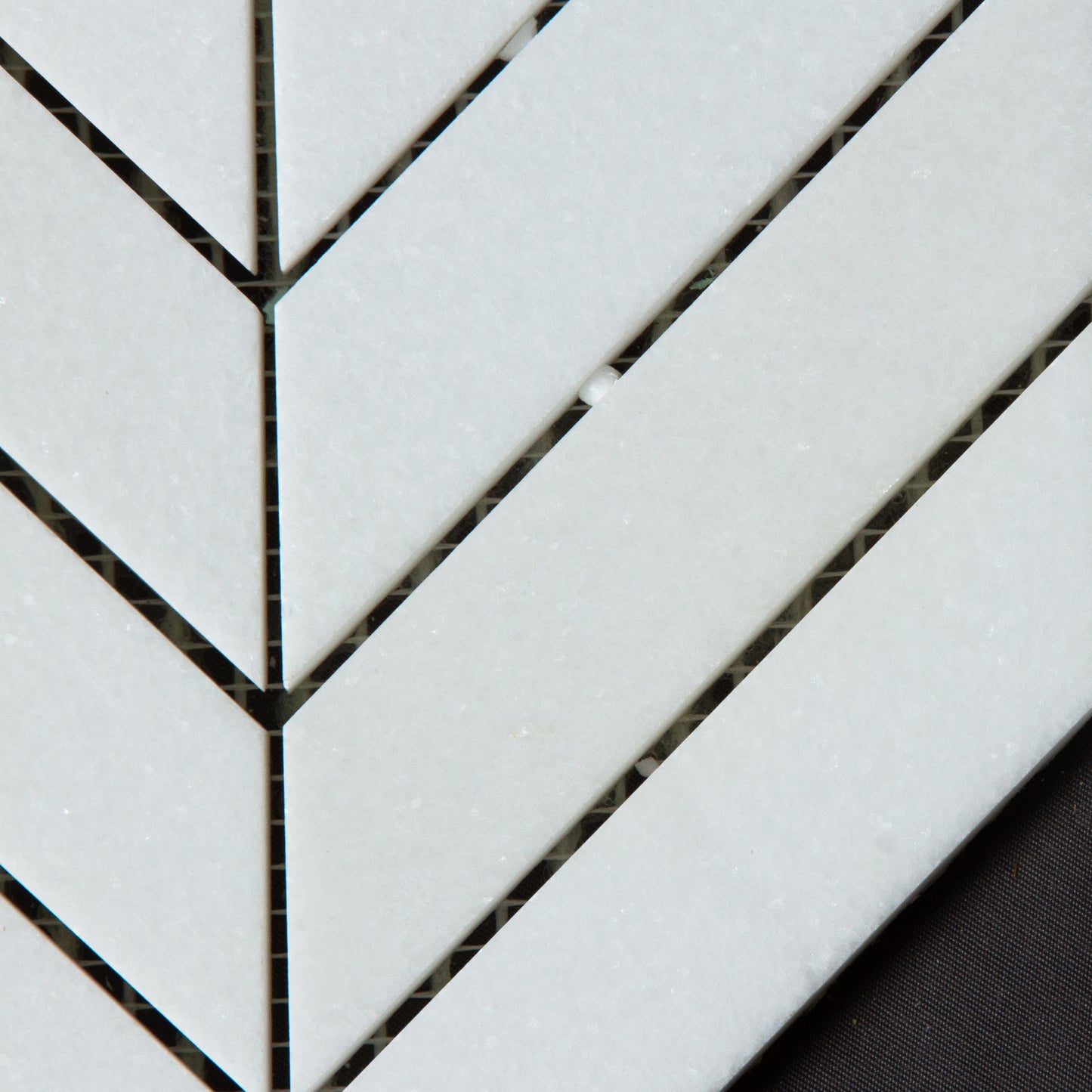 Chevron Thassos Mosaic Polished 4 1/8'' x 3/8''